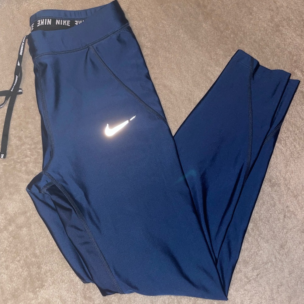 Nike metallic leggings